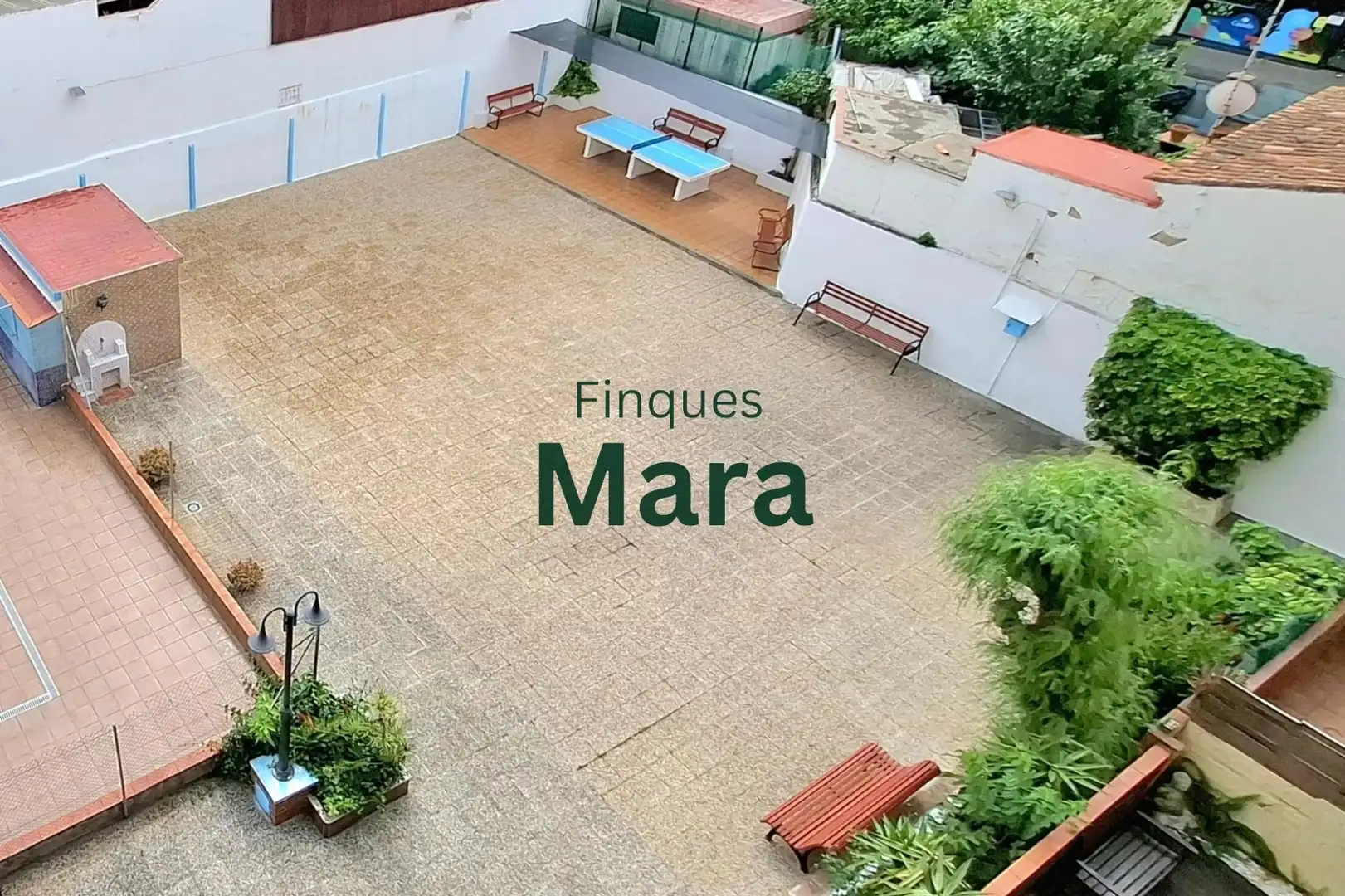 Terrassa de Pis en venda en Sant Boi de Llobregat amb Aire condicionat, Calefacció i Piscina comunitària