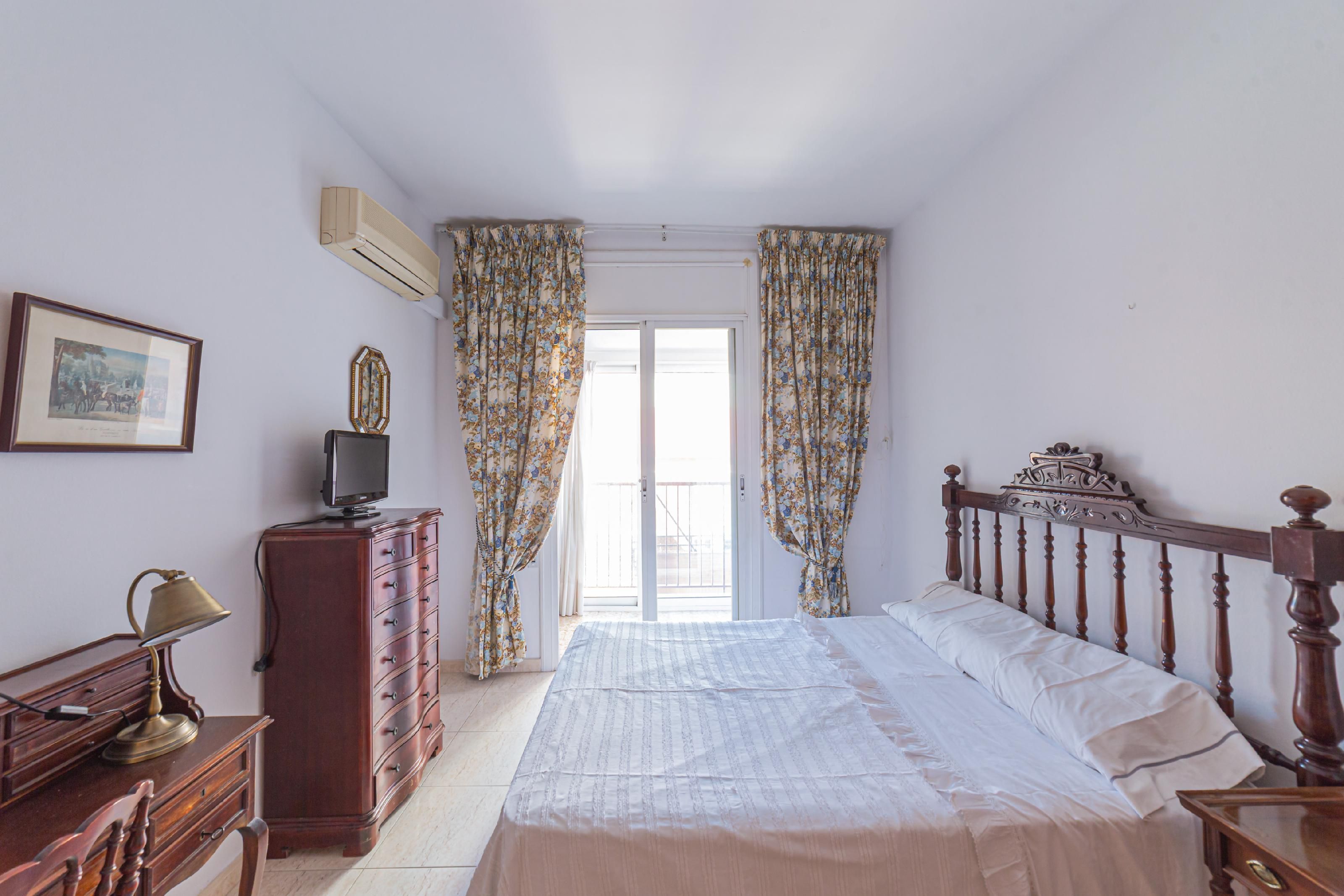 Bedroom of Flat for sale in  Barcelona Capital  with Air Conditioner and Terrace