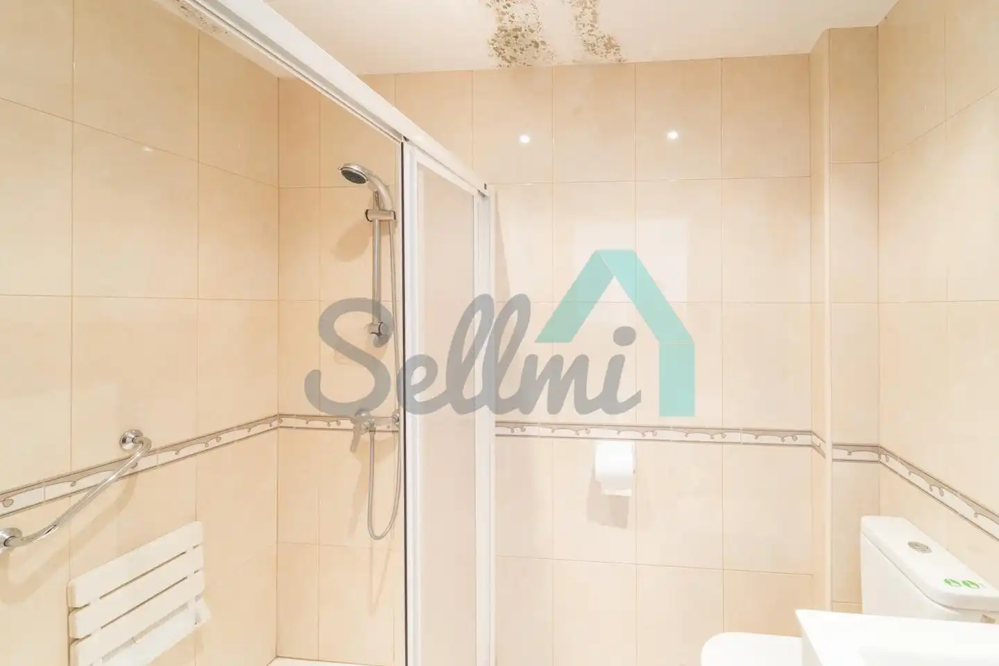 Bathroom of Detached homes for sale in Mieres (Asturias)  with Heating