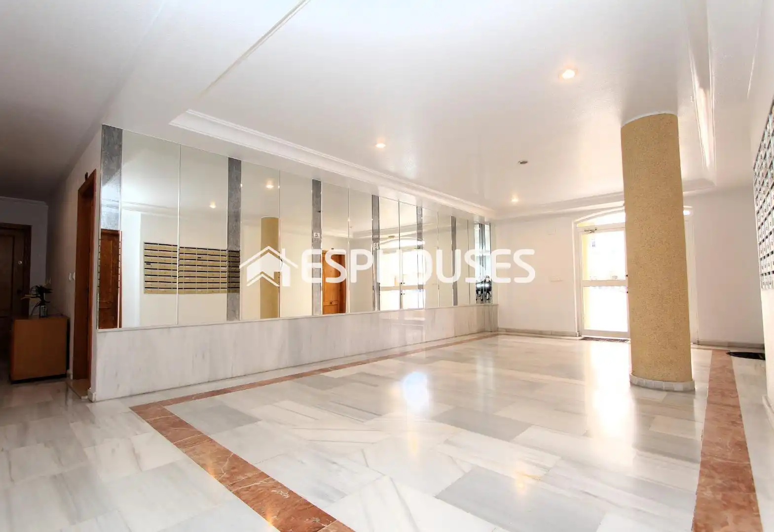 Apartamento en venta en Guardamar del Segura con Aire acondicionado, Balcón y Piscina comunitaria