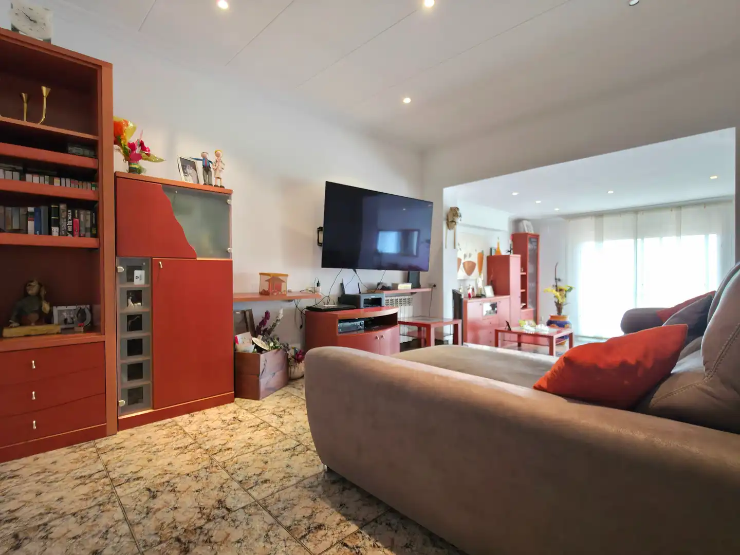Sala de estar de Casa o chalet en venta en Sant Vicenç Dels Horts con Aire acondicionado, Calefacción y Jardín privado