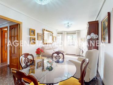 Piso con balcón en venta en Camins al Grau
