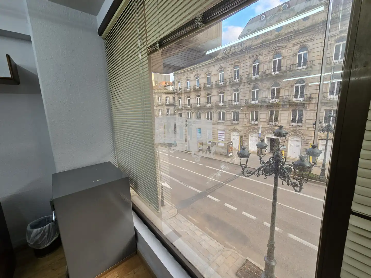 Vista exterior de Oficina en venta en Vigo  con Calefacción