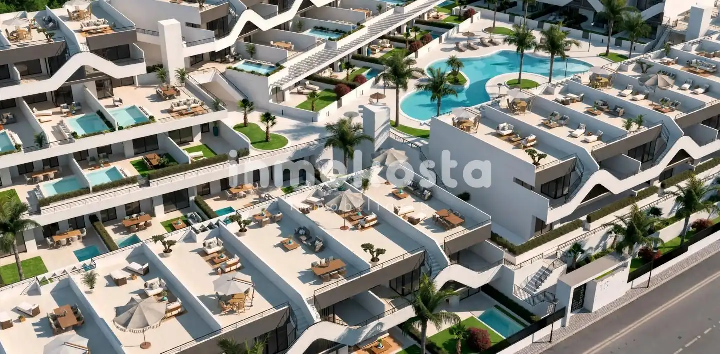 Vista exterior de Planta baja en venta en L'Alfàs del Pi con Aire acondicionado, Terraza y Piscina comunitaria