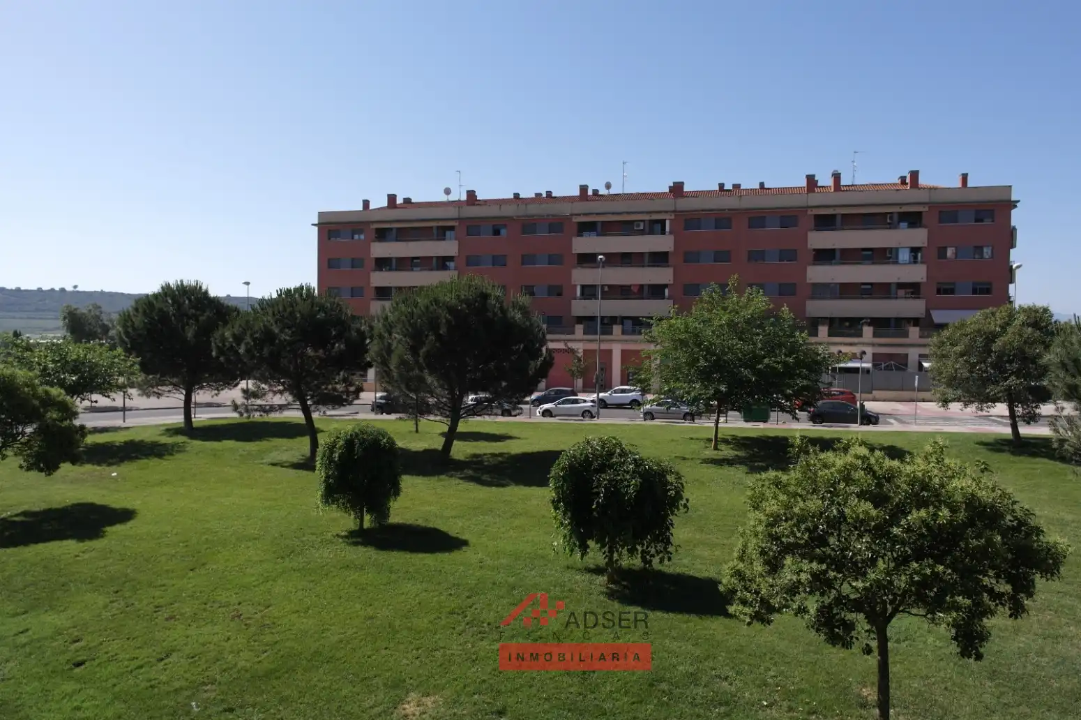 Vista exterior de Oficina de alquiler en  Logroño con Aire acondicionado, Calefacción y Trastero
