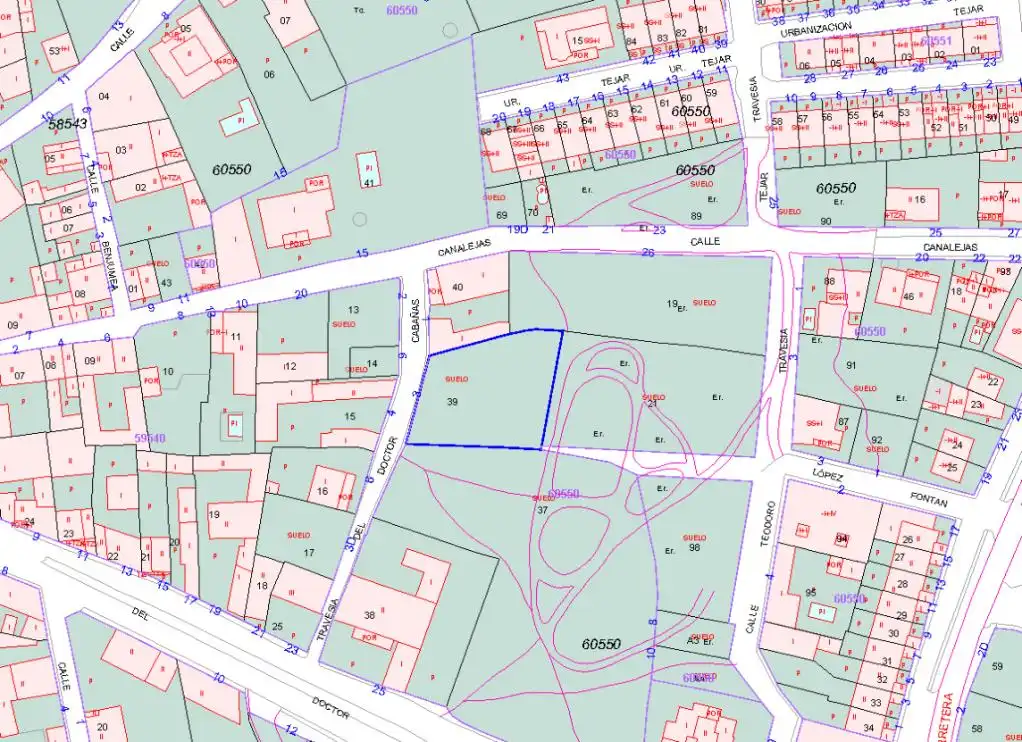Terreno residencial en venta en Calle Teodomiro López Fontana, imagen 2