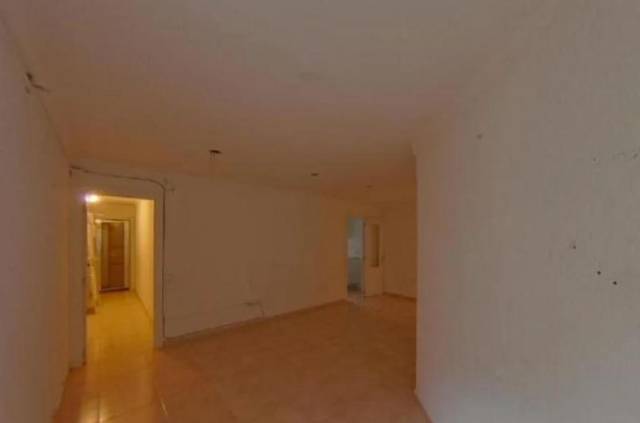 Piso en Venta en Carrer de Collserola en La Florida