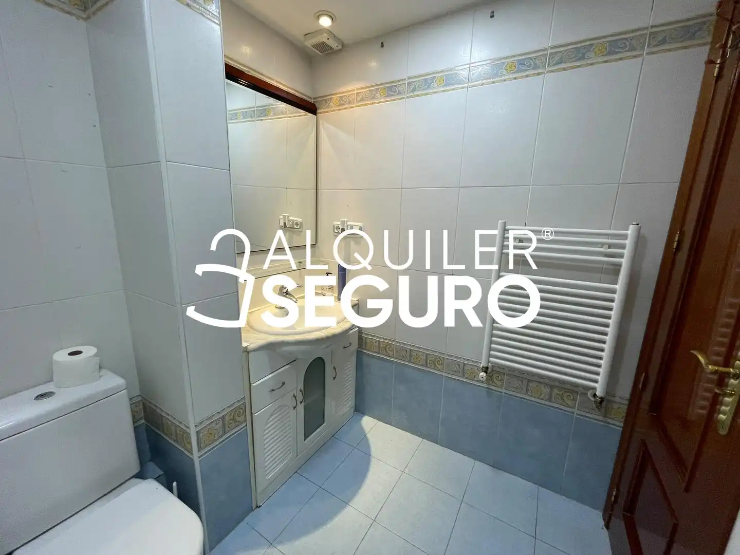 Baño de Piso de alquiler en Madrid con Aire acondicionado, Calefacción y Terraza