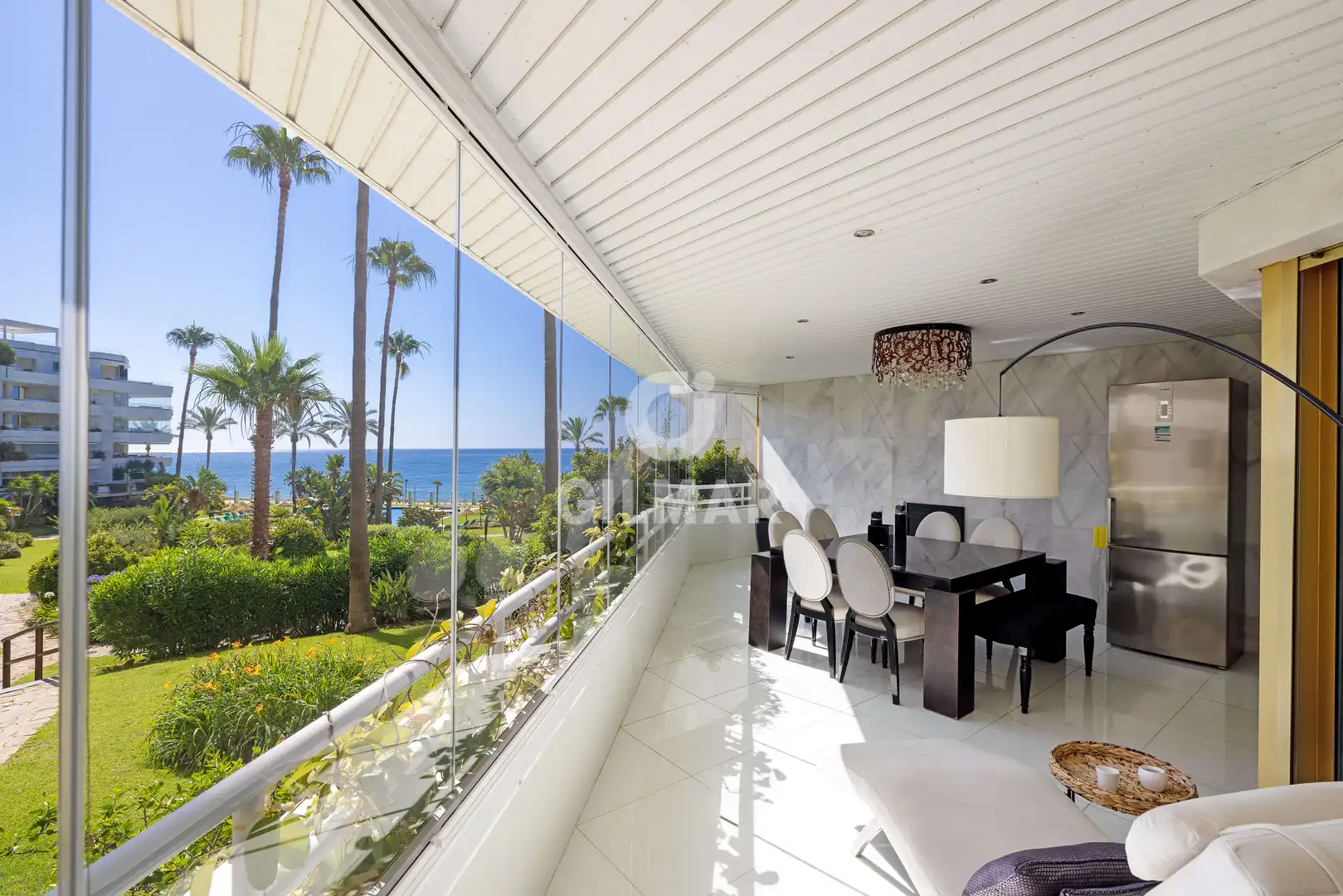 Vista exterior de Apartament en venda en Marbella amb Calefacció, Jardí privat i Traster