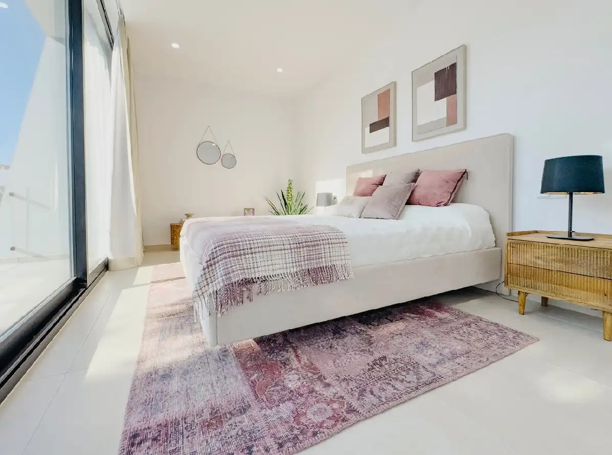 Dormitori de Casa adosada en venda en Calpe / Calp amb Aire condicionat, Calefacció i Jardí privat