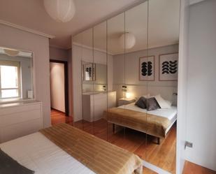 Bedroom of Flat to rent in Salamanca Capital  with Heating, Private garden and Parquet flooring