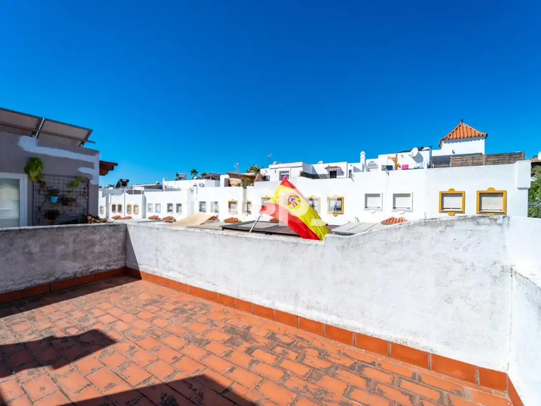 Reihenhaus mit Terrasse zum Verkauf in Juan de Silva, imagen 29
