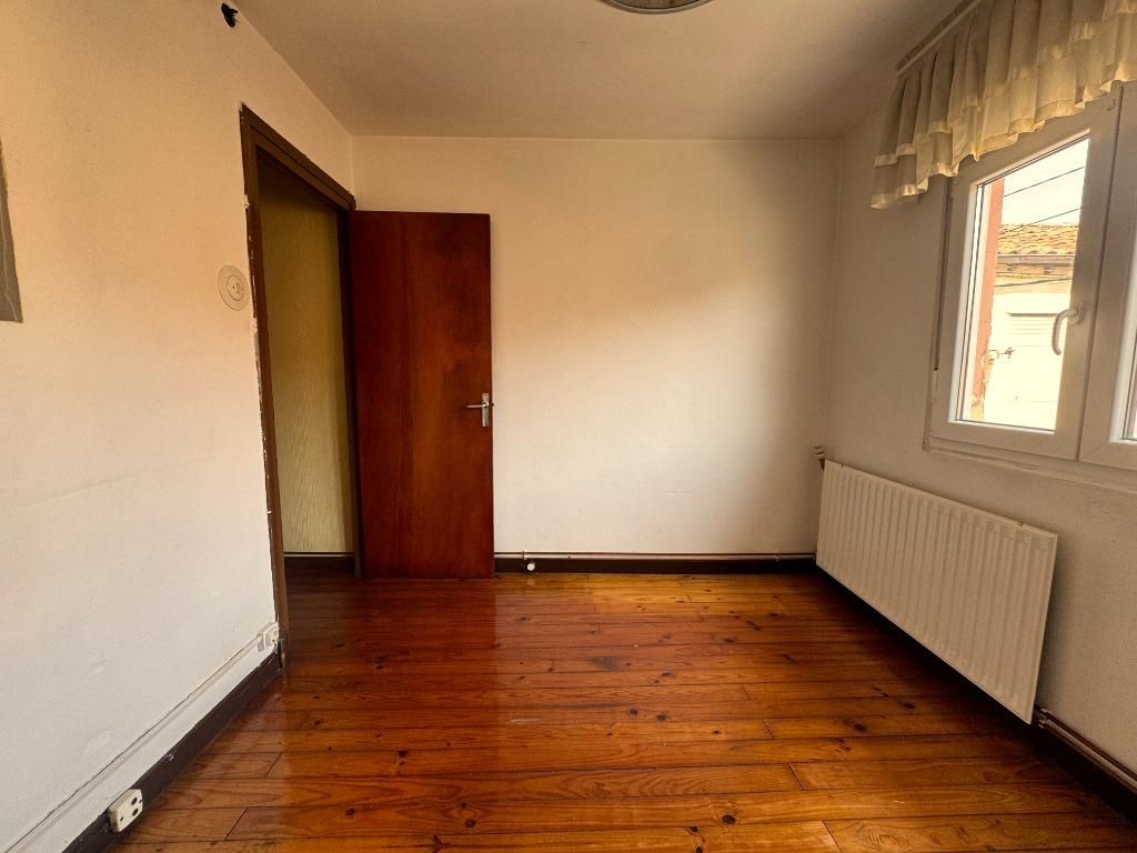 Habitación de Casa o chalet en venta en Los Corrales de Buelna  con Trastero