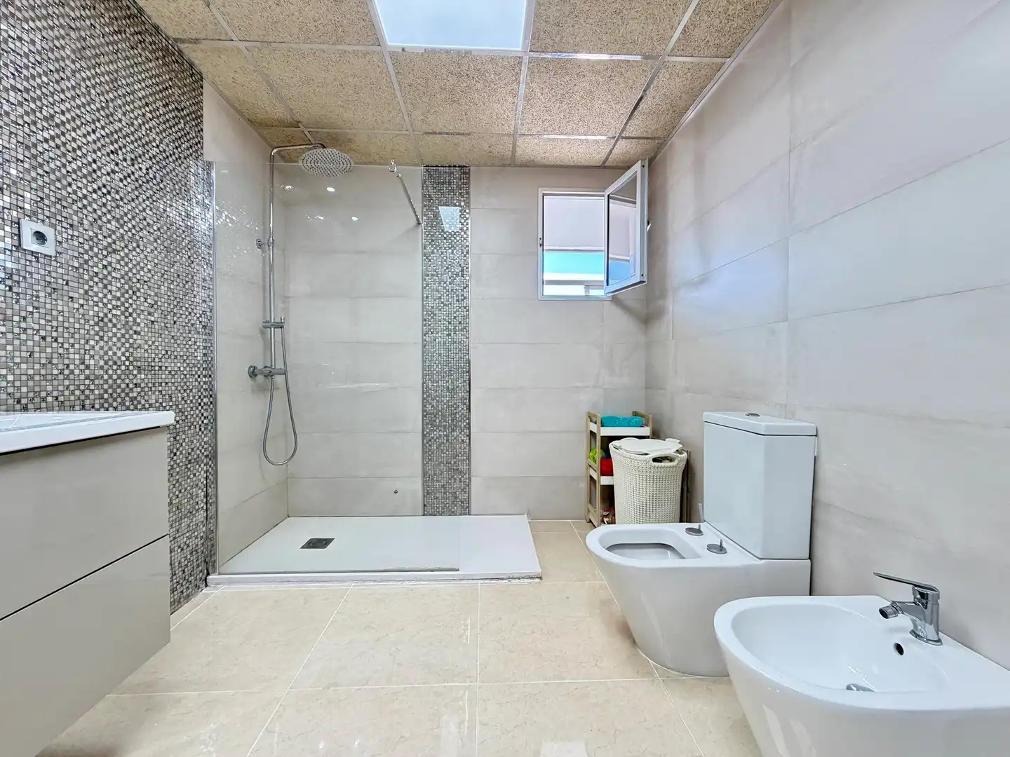 Baño de Piso en venta en Murcia con Aire acondicionado