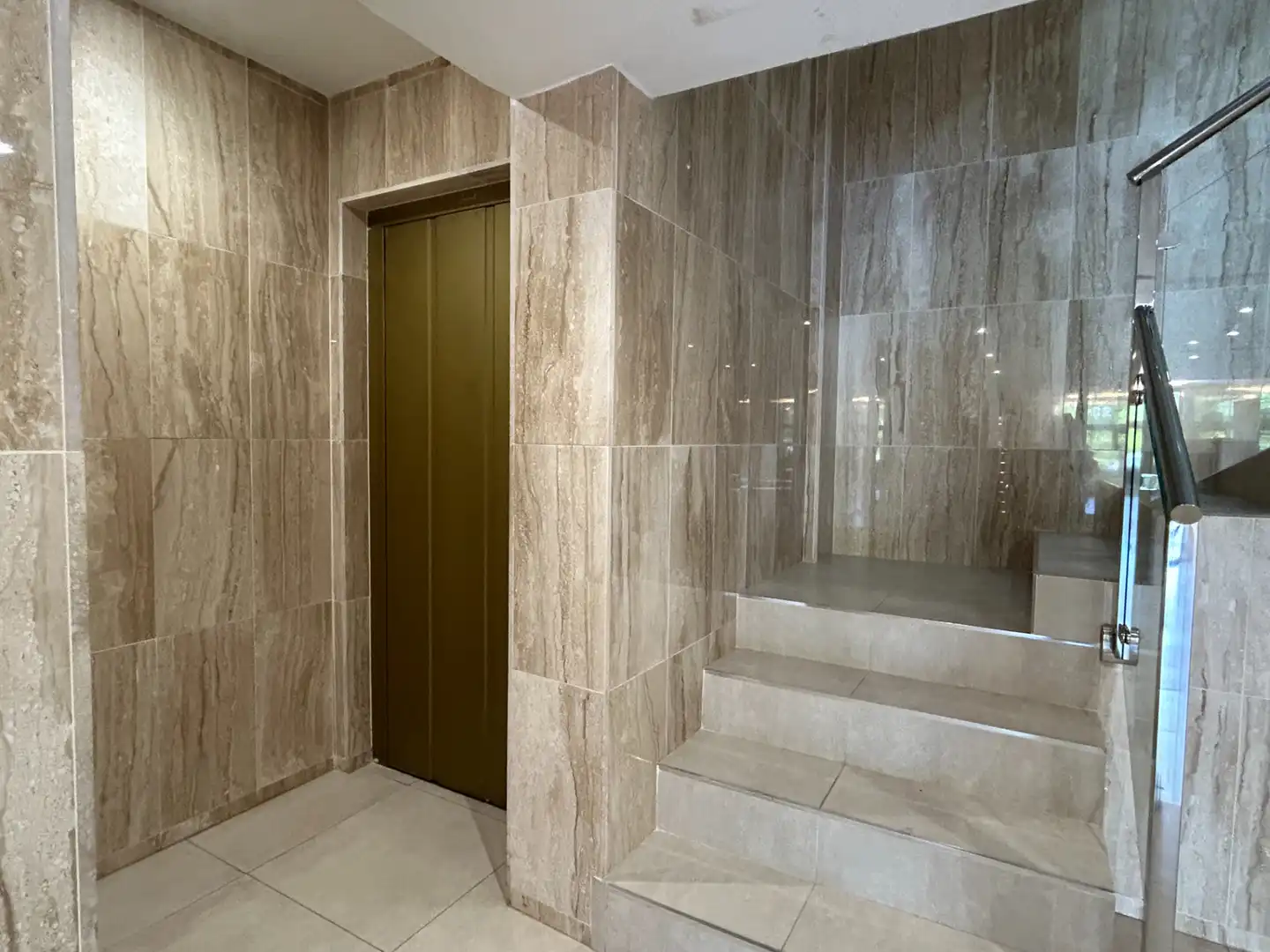 Piso en venta en Granada con Aire acondicionado, Parquet y Amueblado