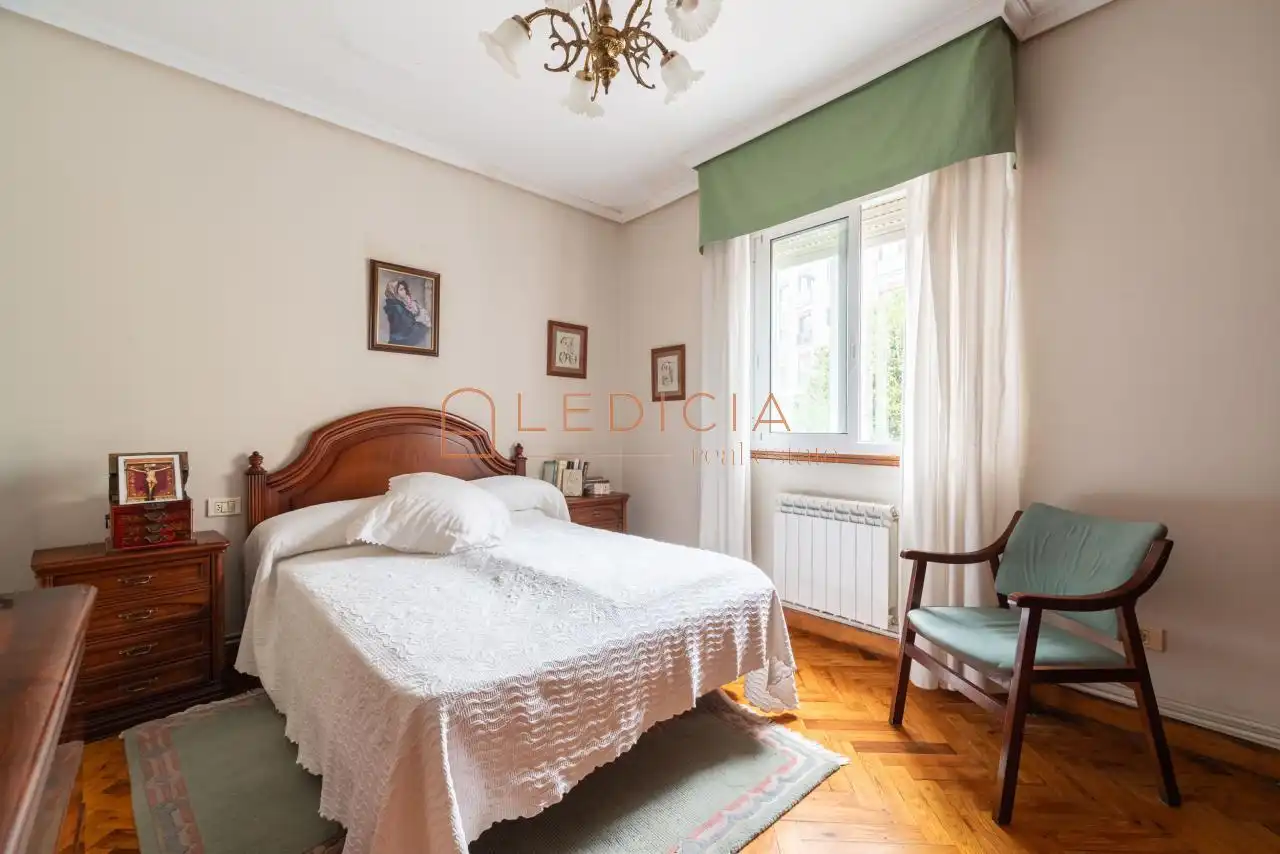 Bedroom of Houses for sale in Vigo   with Heating, Terrace and Storage room