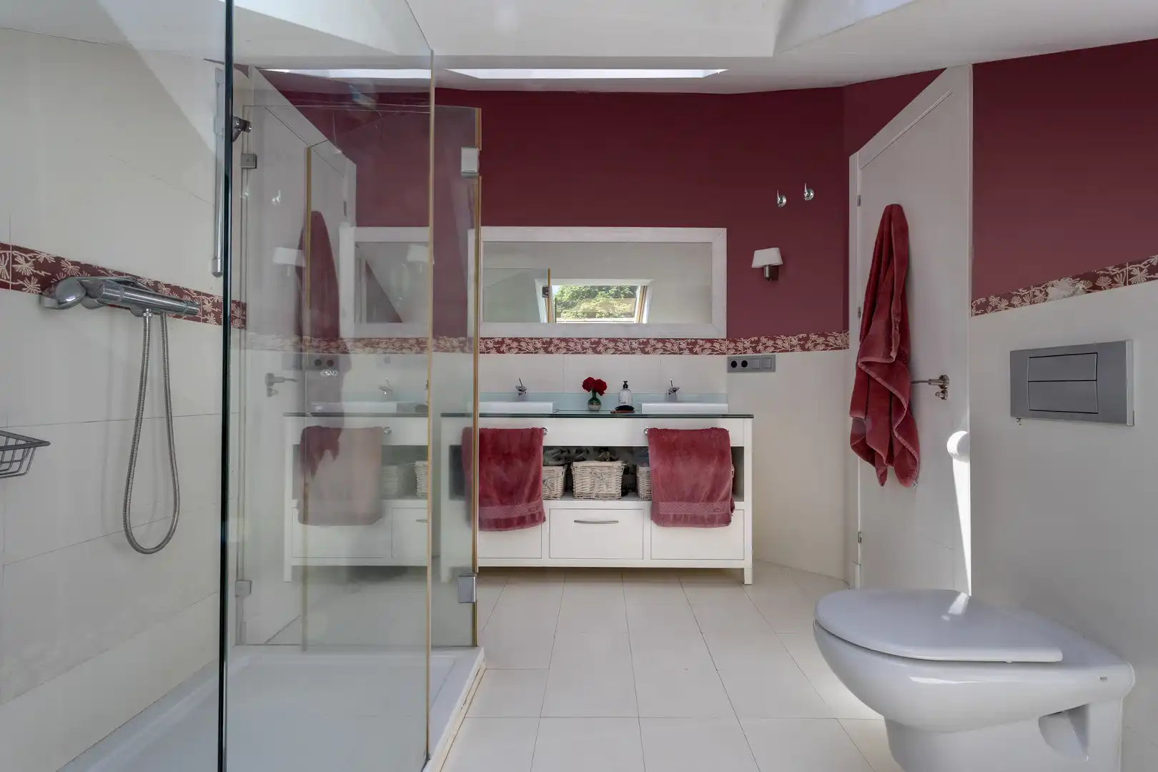 Bathroom of Houses for sale in Real Sitio de San Ildefonso  with Air Conditioner, Heating and Private garden