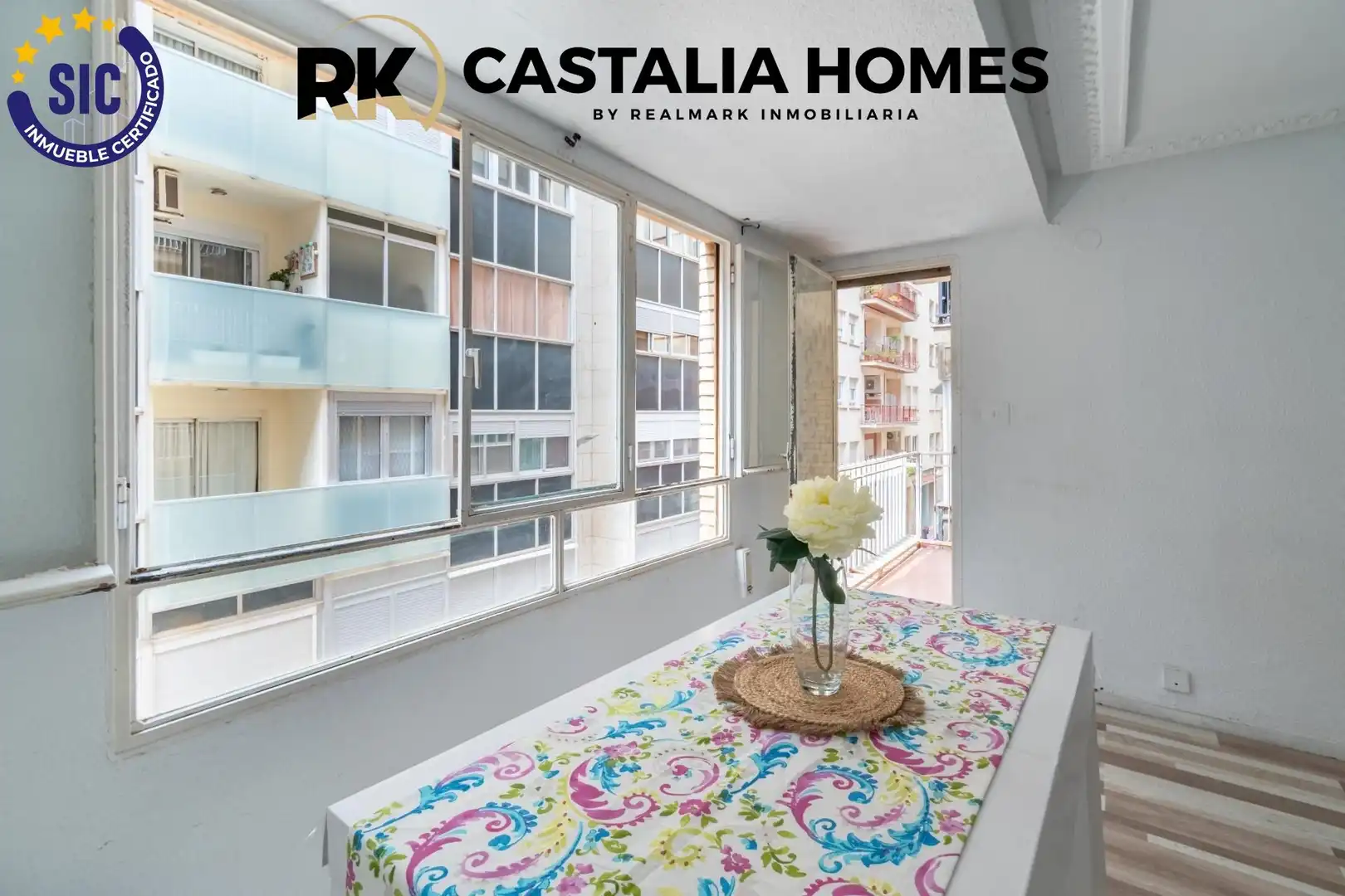 Vista exterior de Piso en venta en Castellón de la Plana / Castelló de la Plana con Trastero y Balcón