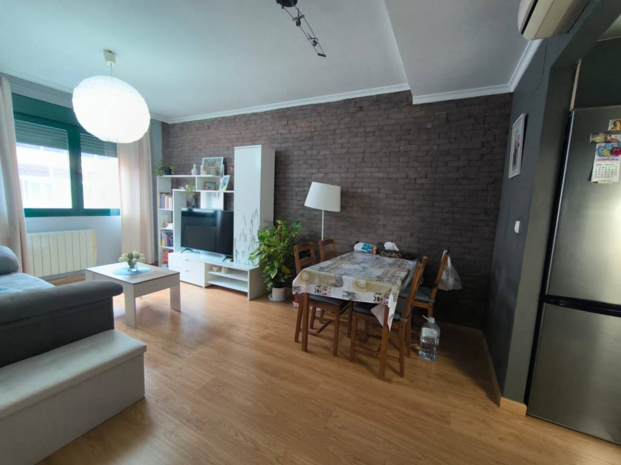 Sala d'estar de Apartament en venda en  Albacete Capital amb Calefacció i Traster