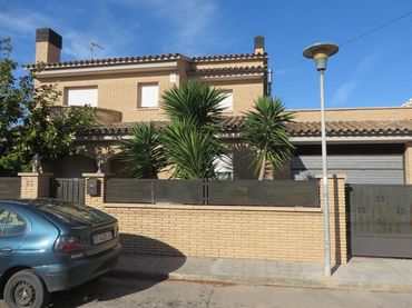 Villa avec jardin à vendre à La Pobla de Montornès