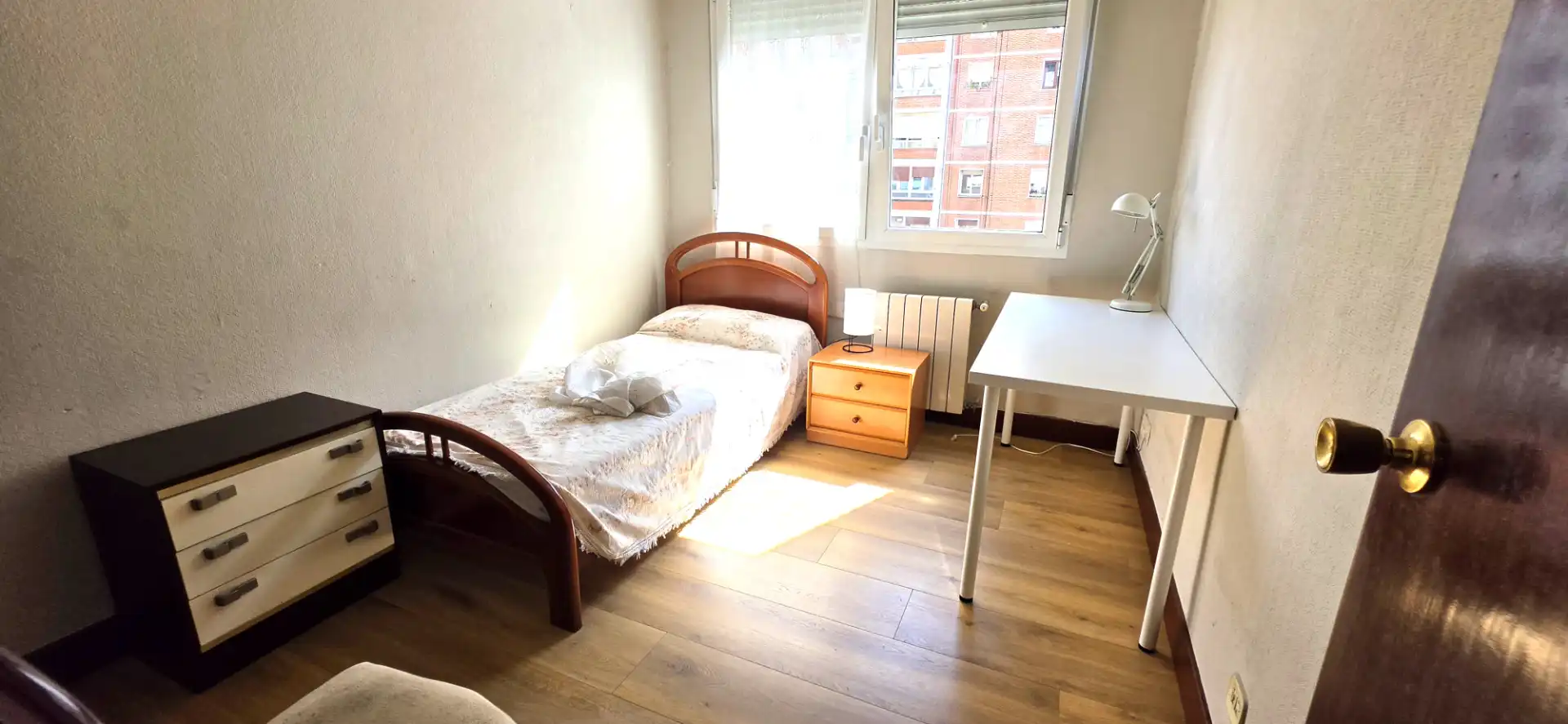 Bedroom of Flat for rent in Bilbao   with Heating, Parquet flooring and Furnished