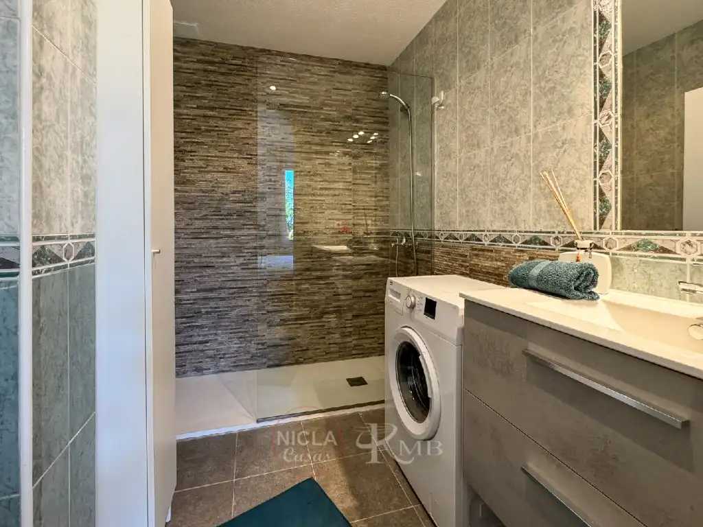 Baño de Apartamento en venta en Vera con Aire acondicionado, Jardín privado y Terraza
