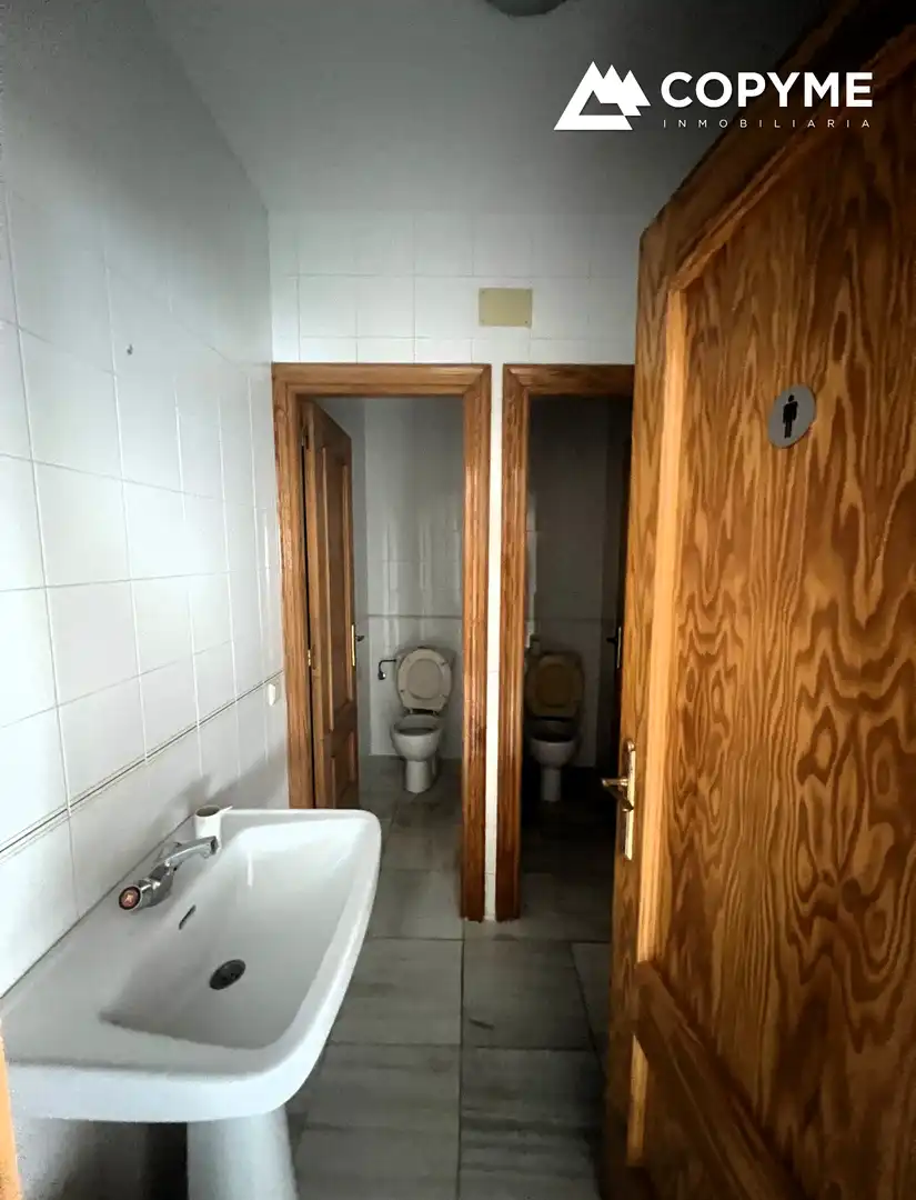 Baño de Local de alquiler en Torrijos
