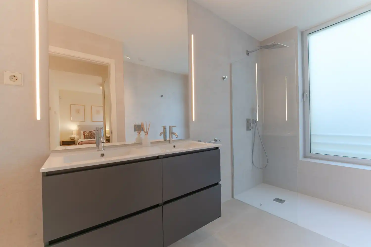 Neubau-Erdgeschosswohnung mit Pool zum Verkauf in Passeig Marítim 100, imagen 19