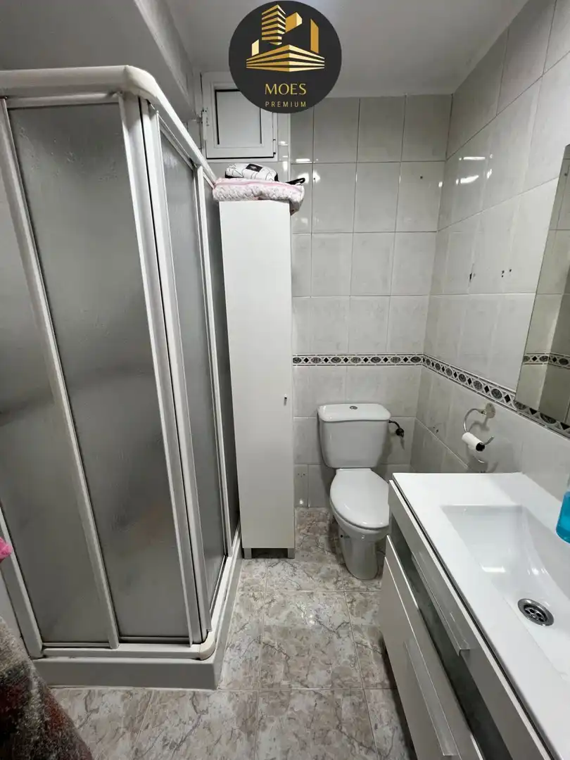 Bany de Pis en venda en Linares amb Aire condicionat, Calefacció i Terrassa