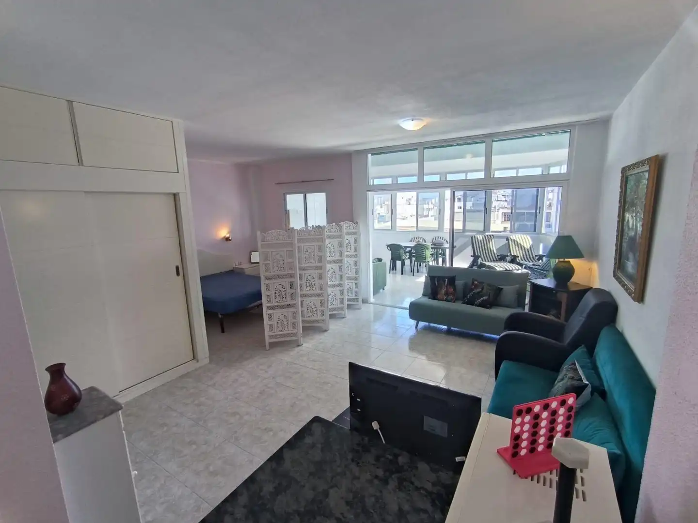 Sala d'estar de Apartament de lloguer en Las Palmas de Gran Canaria amb Moblat i Balcó