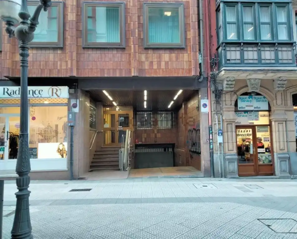 Vista exterior de Local de lloguer en Bilbao 