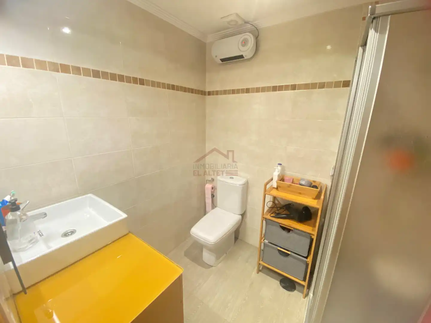 Baño de Piso en venta en Elche / Elx con Aire acondicionado, Calefacción y Horno