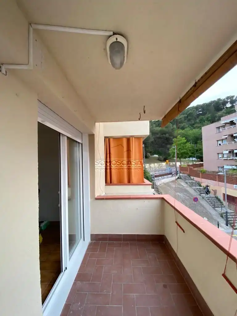 Estudi de lloguer a Carrer de Garriga i Roca, El Guinardó