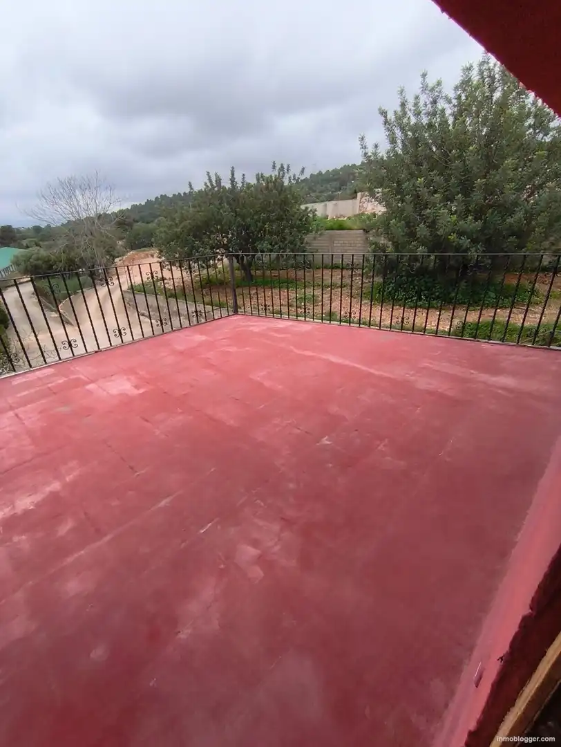 Terrace of Houses for sale in Buñol  with Air Conditioner, Furnished and Alarm