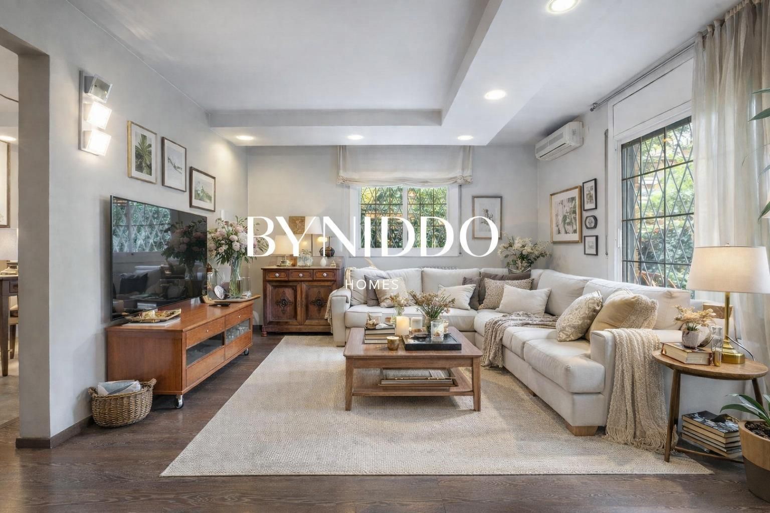 Living room of Single-family semi-detached for sale in Sant Cugat del Vallès  with Air Conditioner, Heating and Private garden