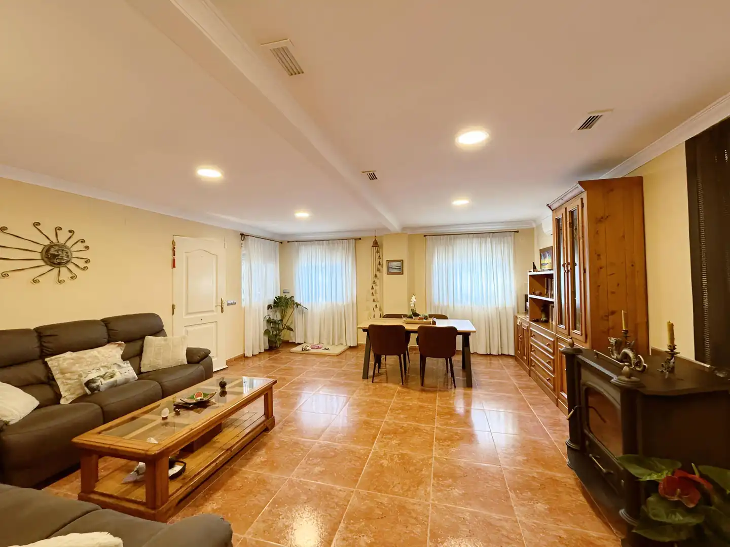 Sala de estar de Casa o chalet en venta en Alicante / Alacant con Aire acondicionado, Jardín privado y Trastero