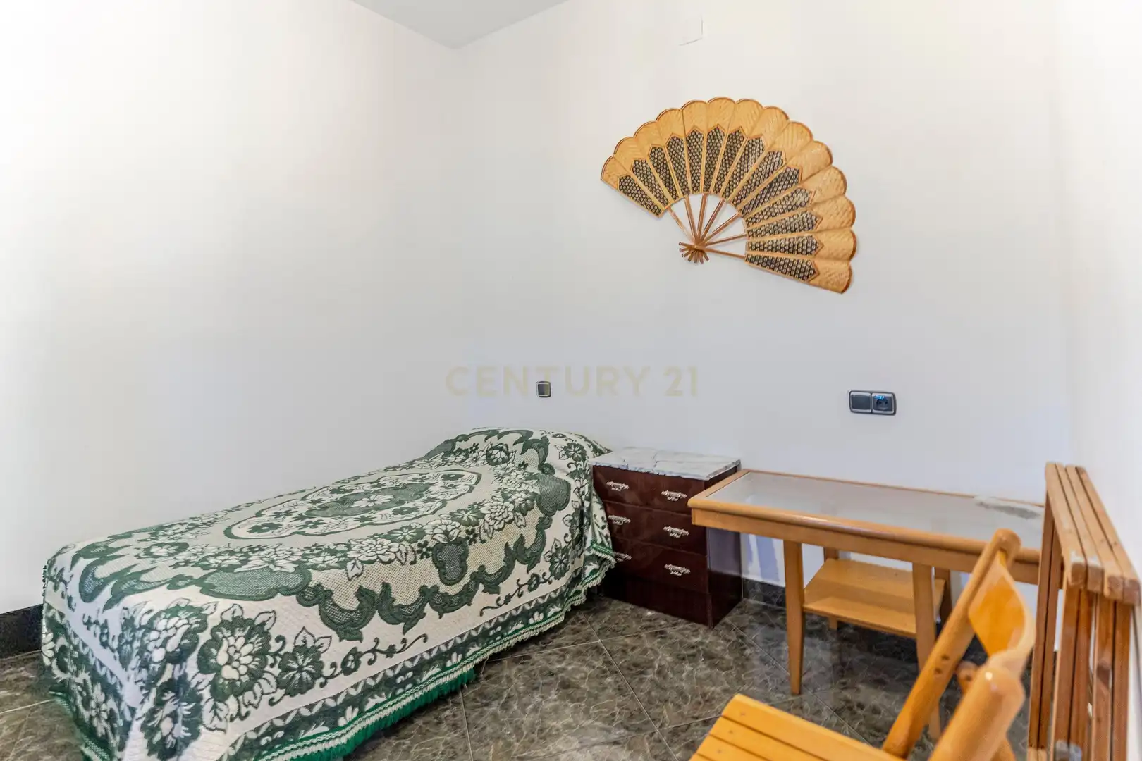 Schlafzimmer von Haus oder Chalet zum Verkauf in Murtas mit Abstellraum, Ofen und Waschmaschine