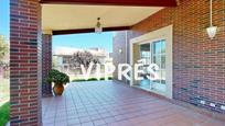 Exterior view of House or chalet for sale in Cáceres Capital  with Air Conditioner and Heating