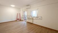 Flat to rent in  Madrid Capital  with Air Conditioner, Heating and Terrace