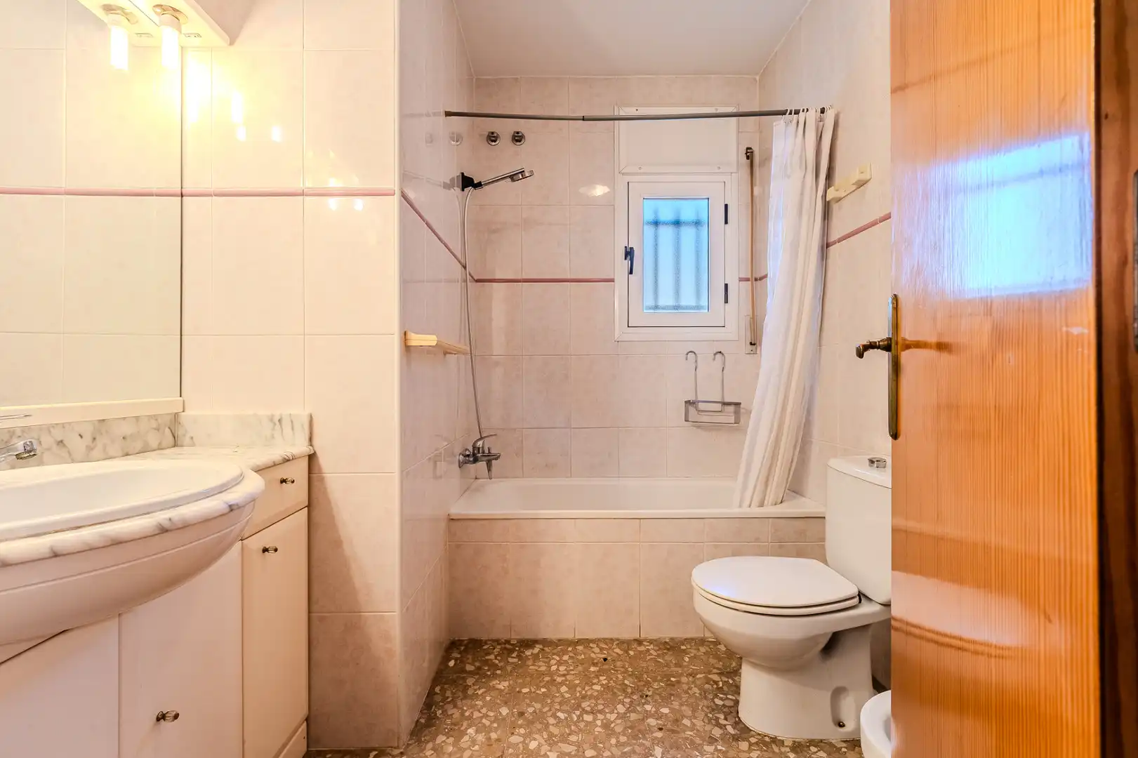 Baño de Casa o chalet en venta en L'Ametlla de Mar  con Aire acondicionado, Calefacción y Jardín privado