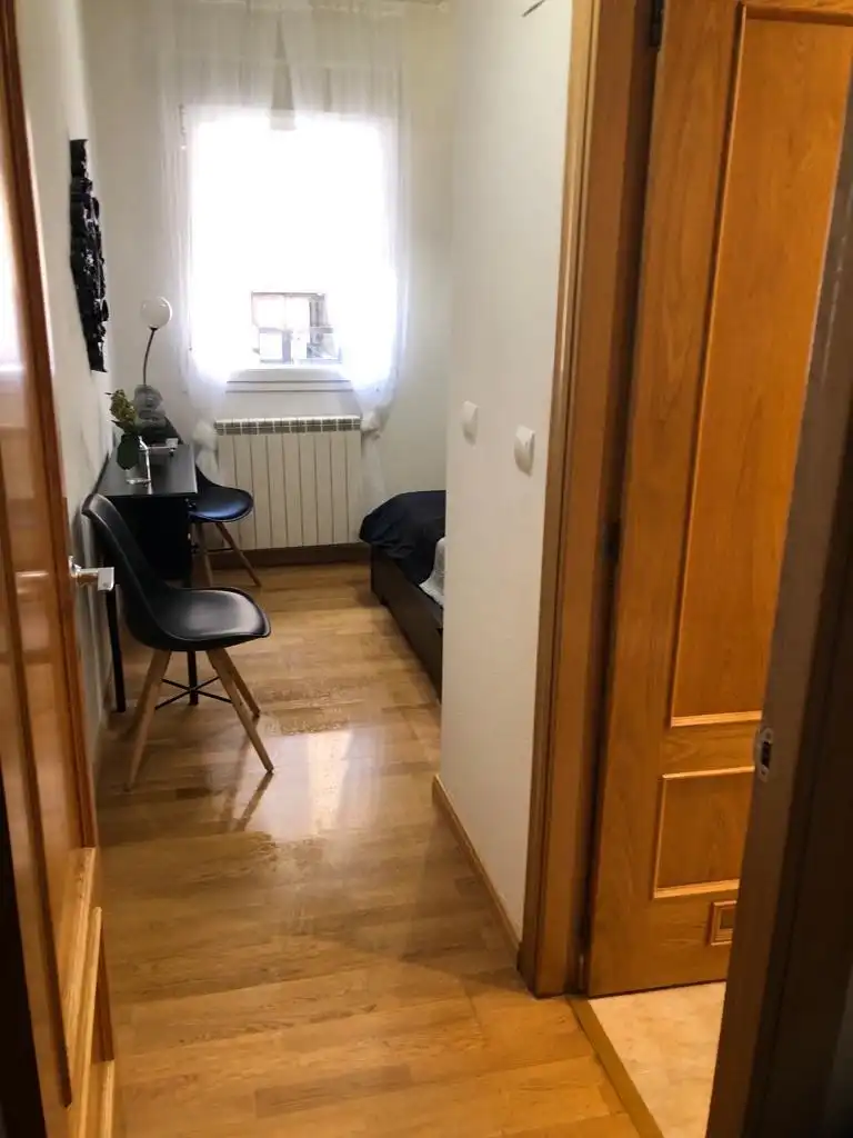 Habitación de Piso de alquiler en Zaragoza con Calefacción, Amueblado y Horno