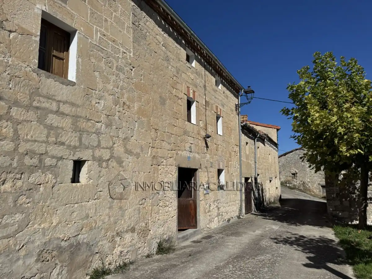 Haus zum Verkauf in Rublacedo de Abajo