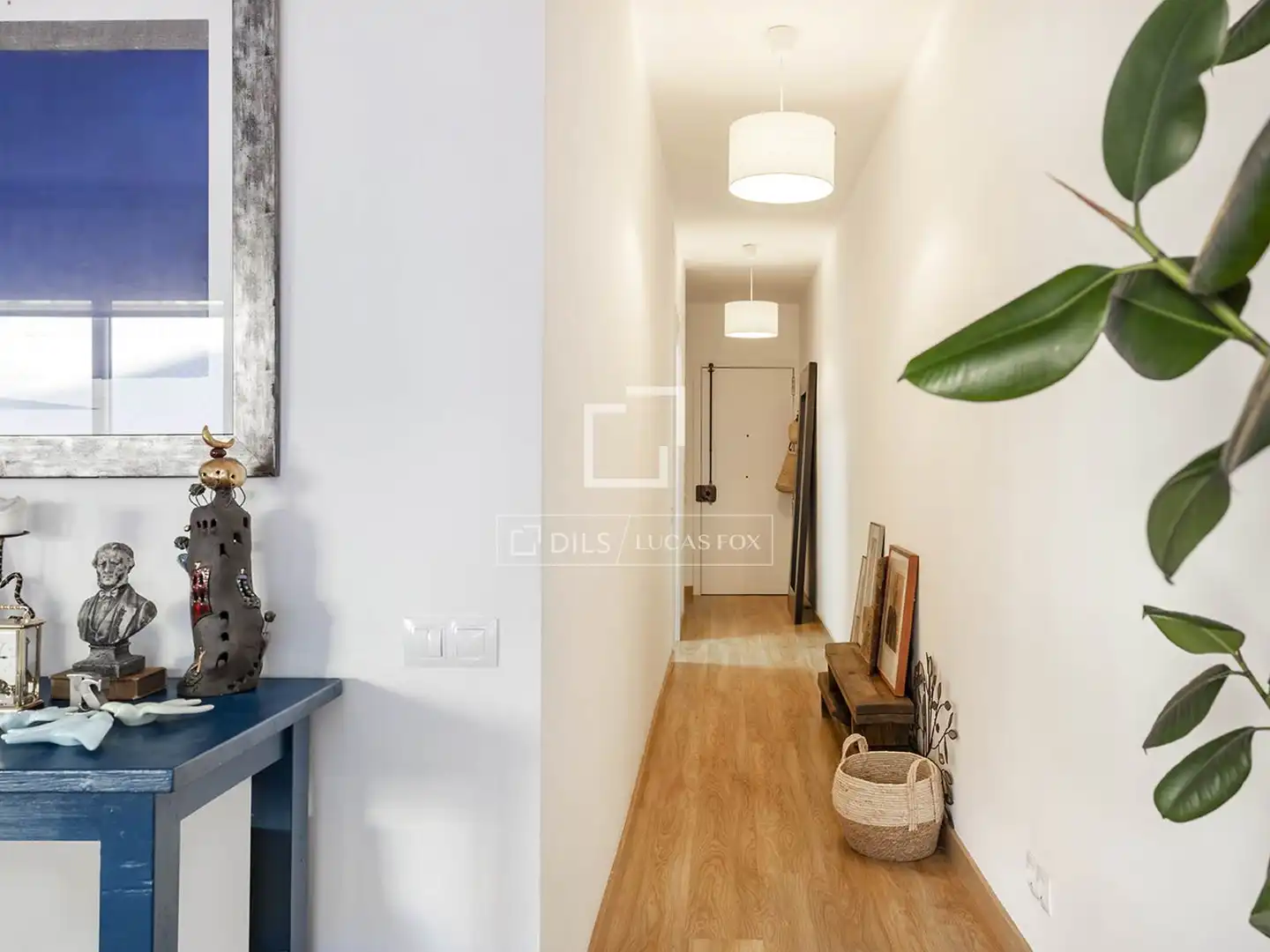 Wohnung zum Verkauf in Barcelona mit Klimaanlage, Parkett und Terrasse
