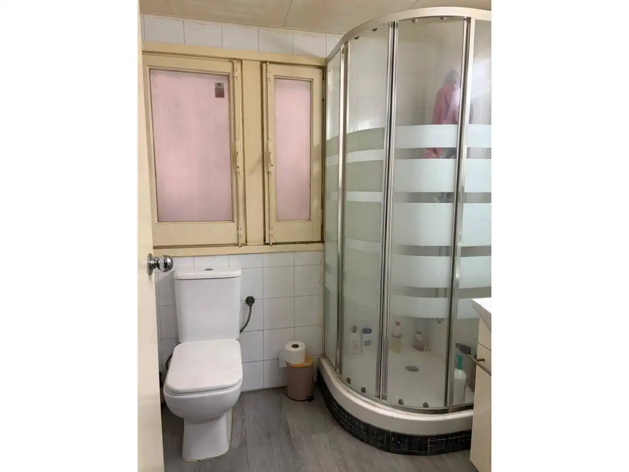 Baño de Local en traspaso en Barcelona