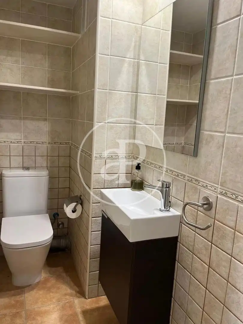 Bany de Àtic de lloguer en Valencia amb Aire condicionat i Terrassa