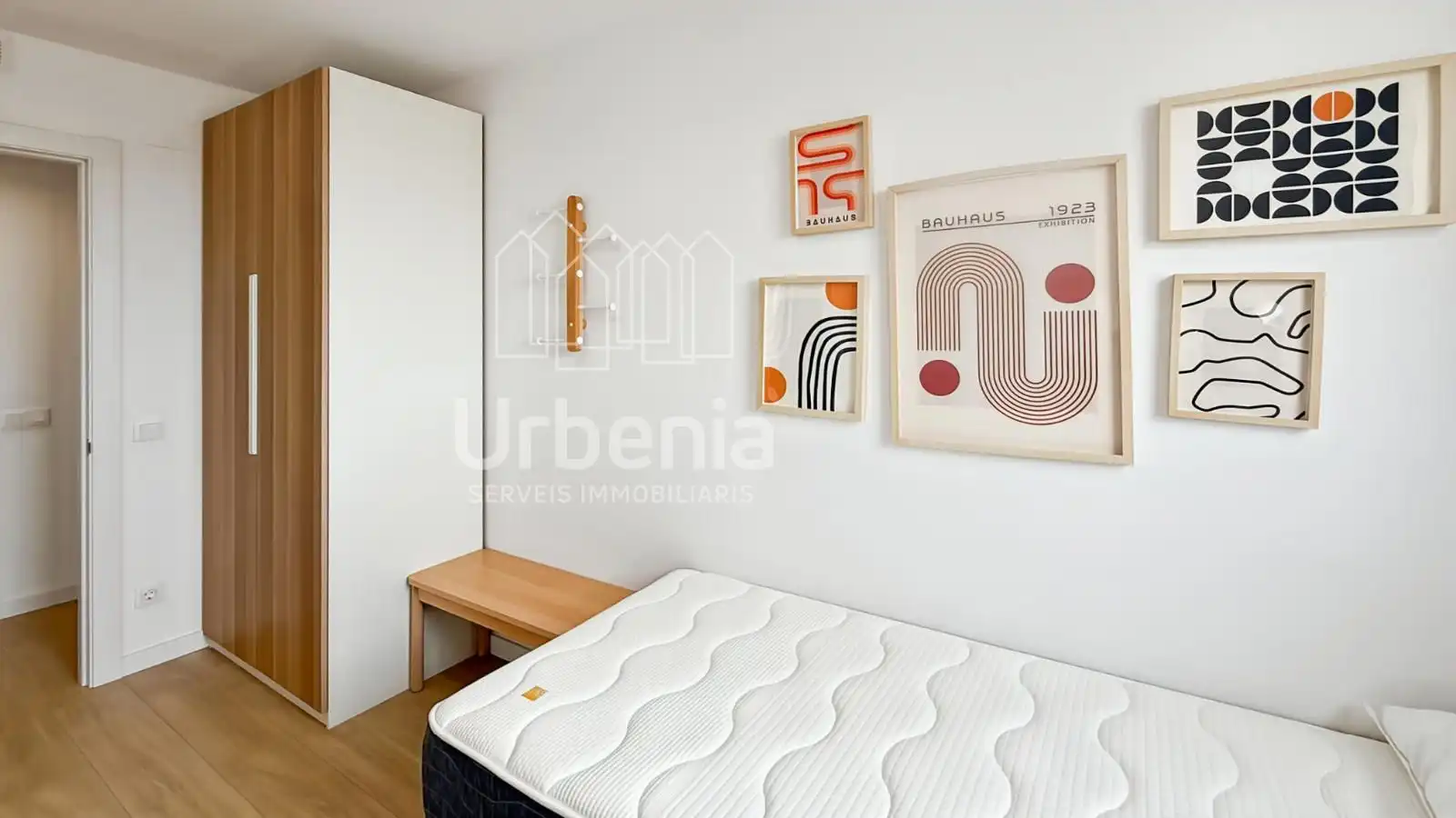 Habitación de Piso de alquiler en Badalona con Aire acondicionado, Calefacción y Terraza