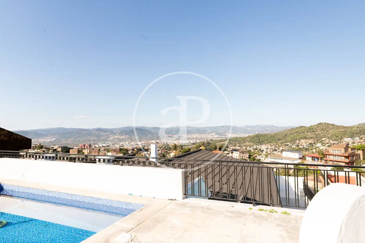 Piscina de Casa o xalet en venda en Esplugues de Llobregat amb Calefacció, Jardí privat i Terrassa