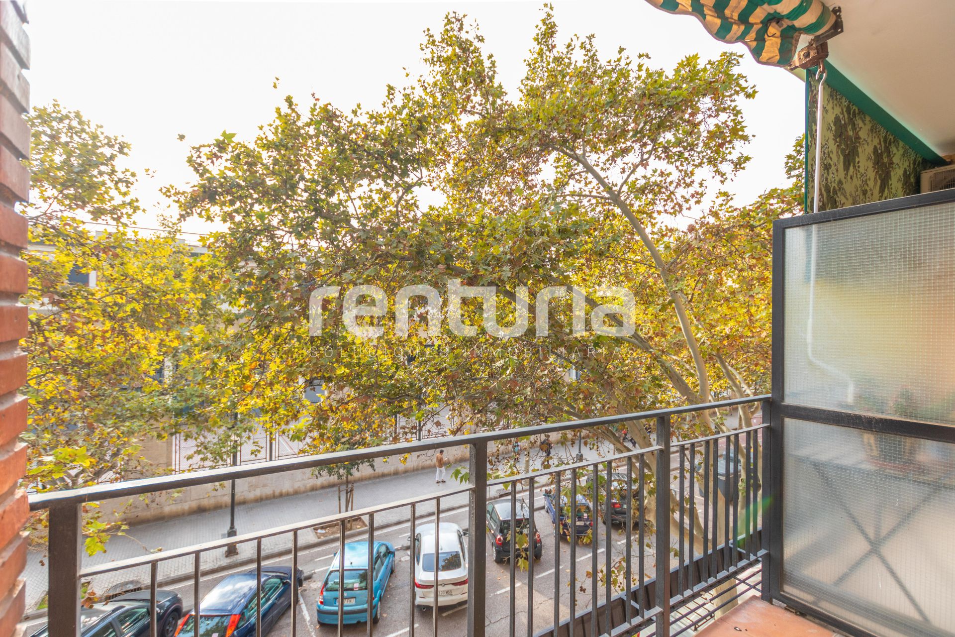 Exterior view of Flat for sale in  Valencia Capital  with Air Conditioner, Heating and Parquet flooring
