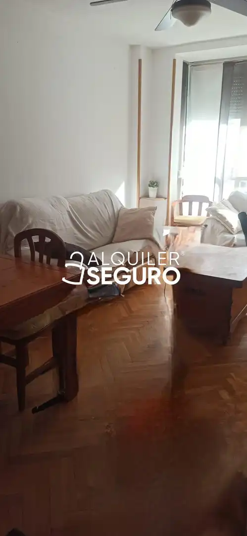 Living room of Flat for rent in Madrid  with Heating