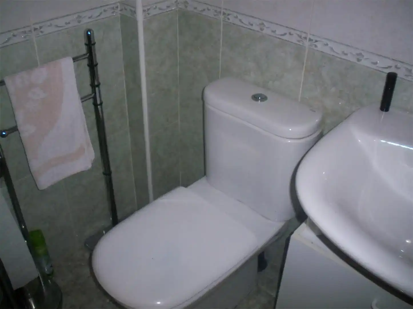 Baño de Dúplex en venta en Ourense Capital  con Parquet, Trastero y Horno